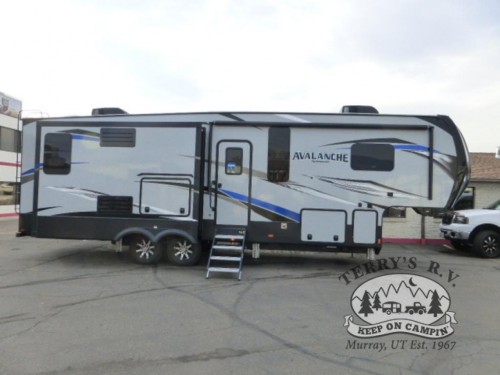 Keystone Avalanche Fifth Wheel