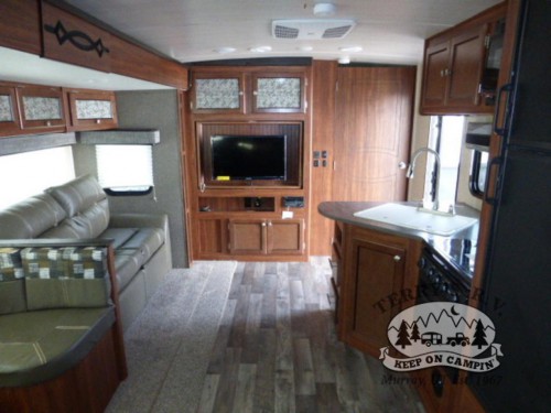 Wilderness 2850BH Travel Trailer Interior