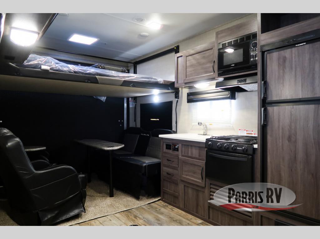 Parris Pacific Coachworks Powerlite Living