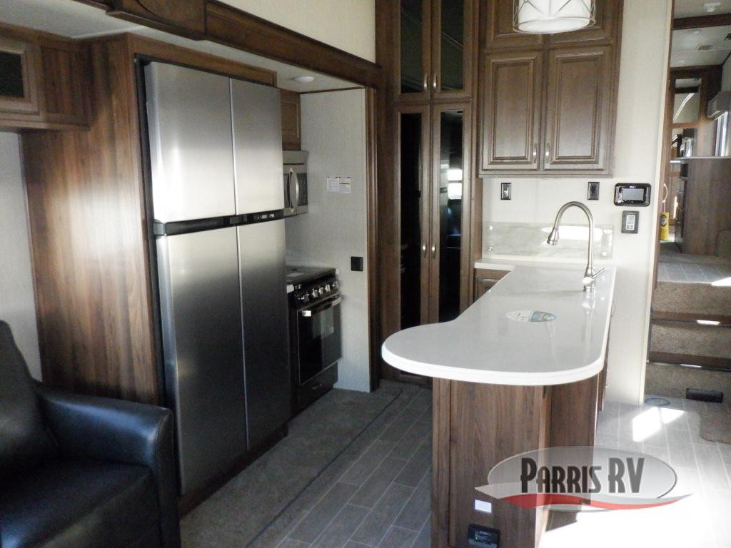 Compass 298RLC Kitchen