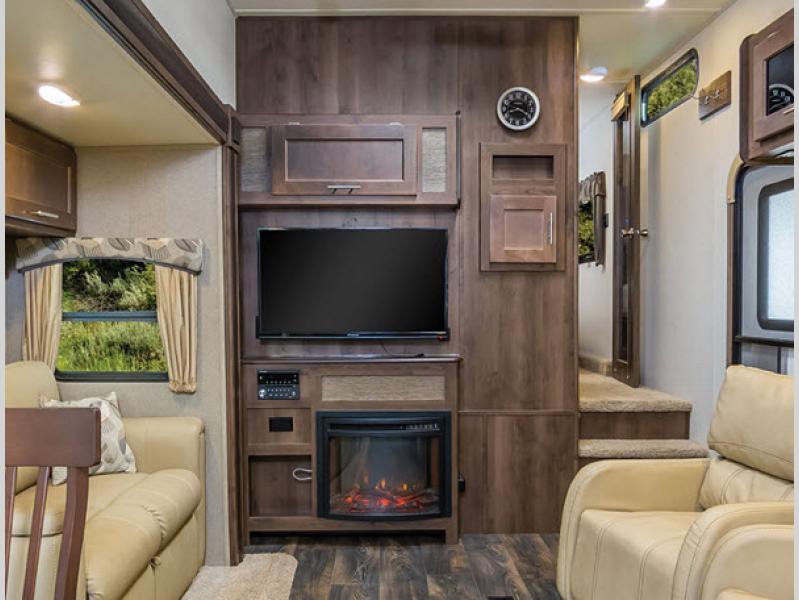 Forest River Wildcat Maxx Fifth Wheel Fireplace