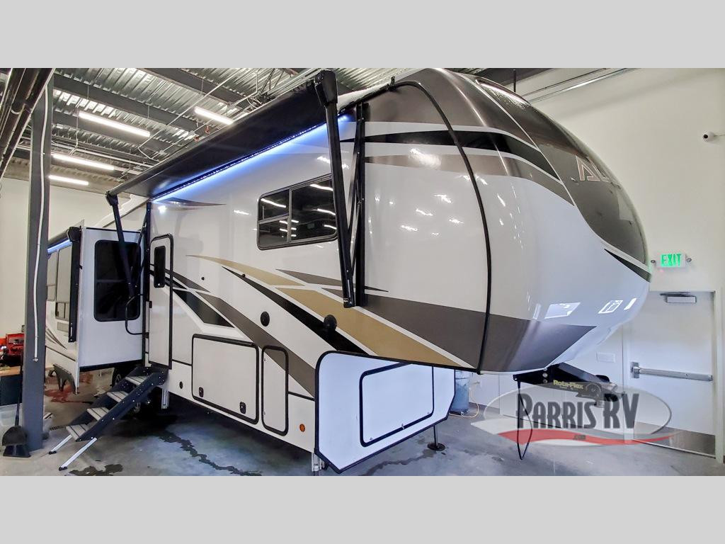 Alliance Paradigm Fifth Wheel Exterior