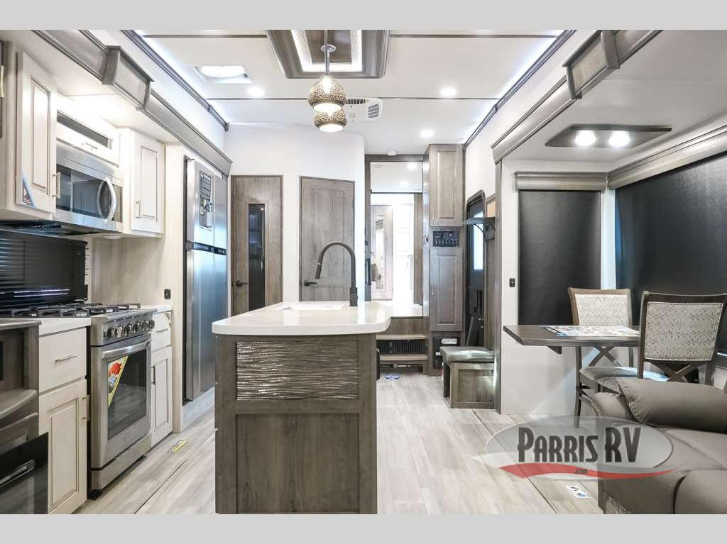 Rvs With Kitchen Islands For 3, Campers With Kitchen Islands