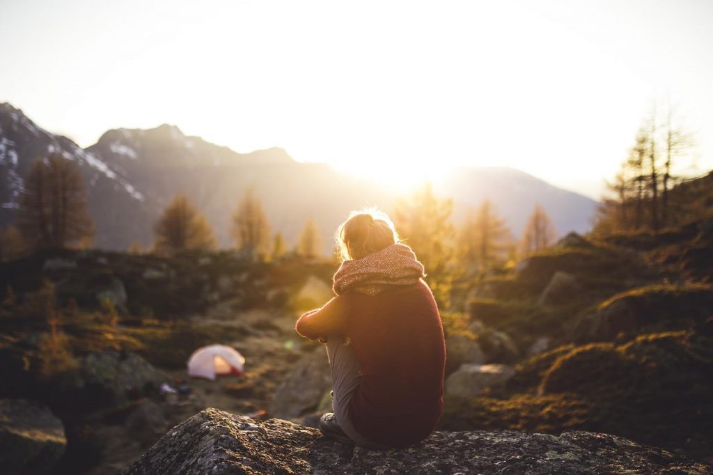 girl enjoying the sunrise